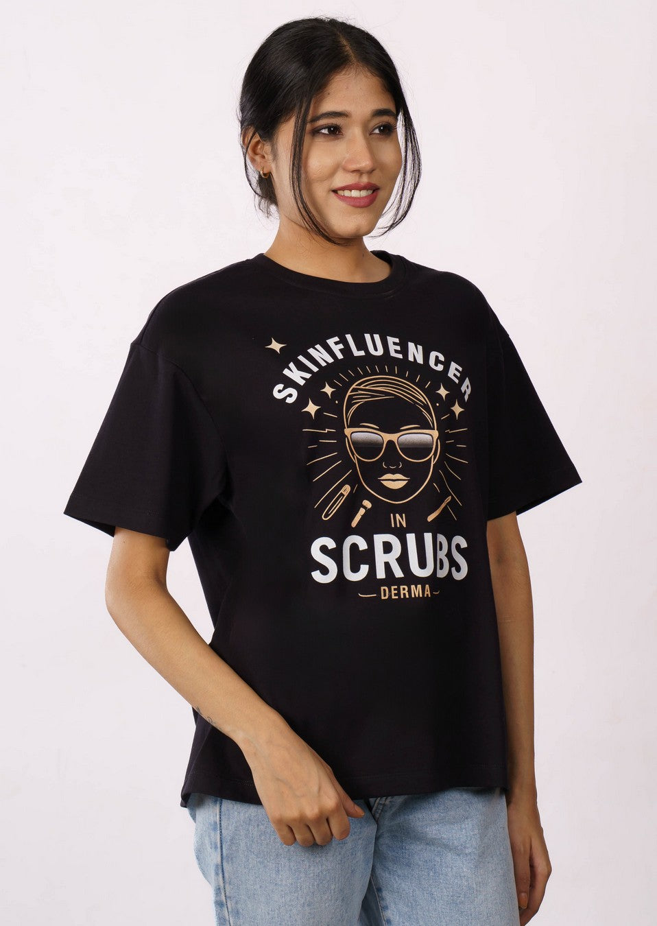 Dermatologist  | Skinfluencer in Scrubs | Oversized fit Tshirt