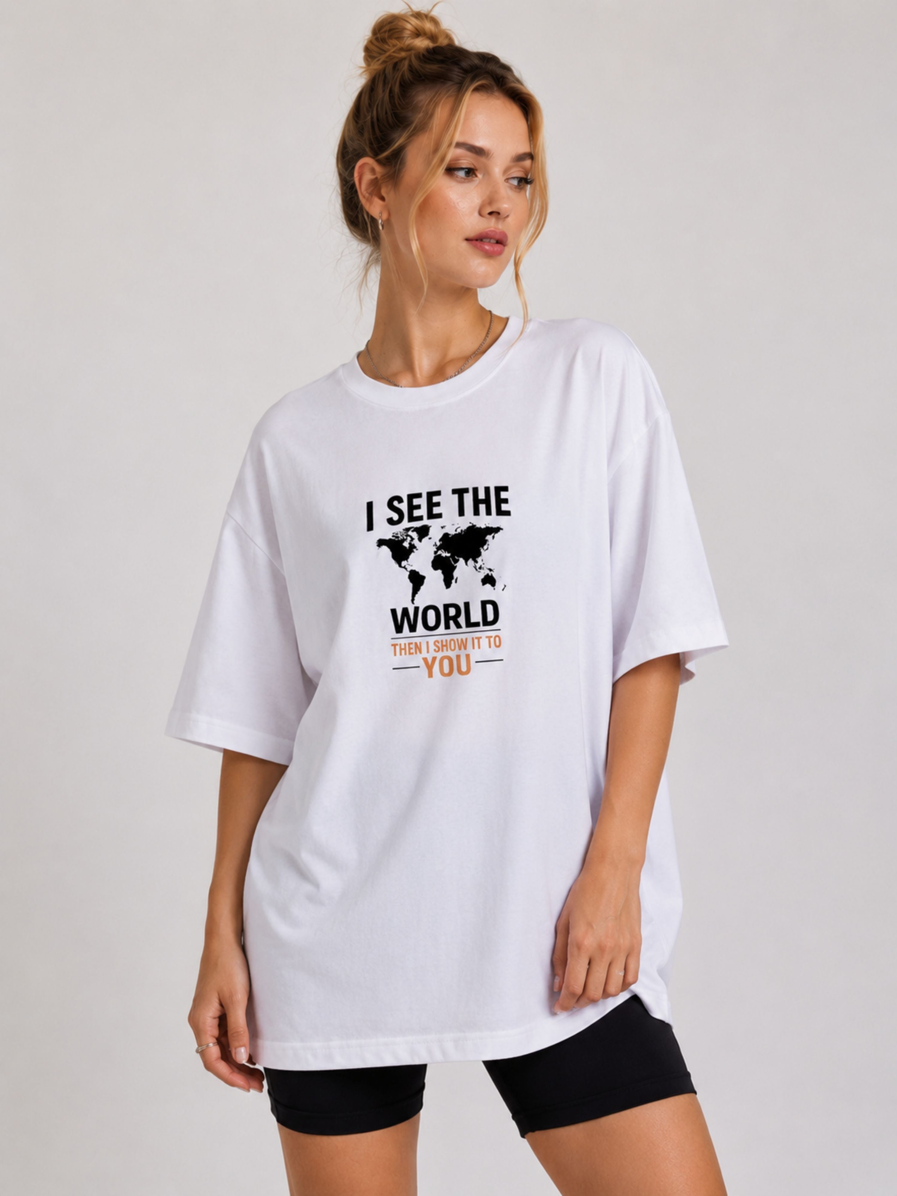 Oversized fit white T-shirt with world map and I see the world print Journalists Printed T-shirts For Women