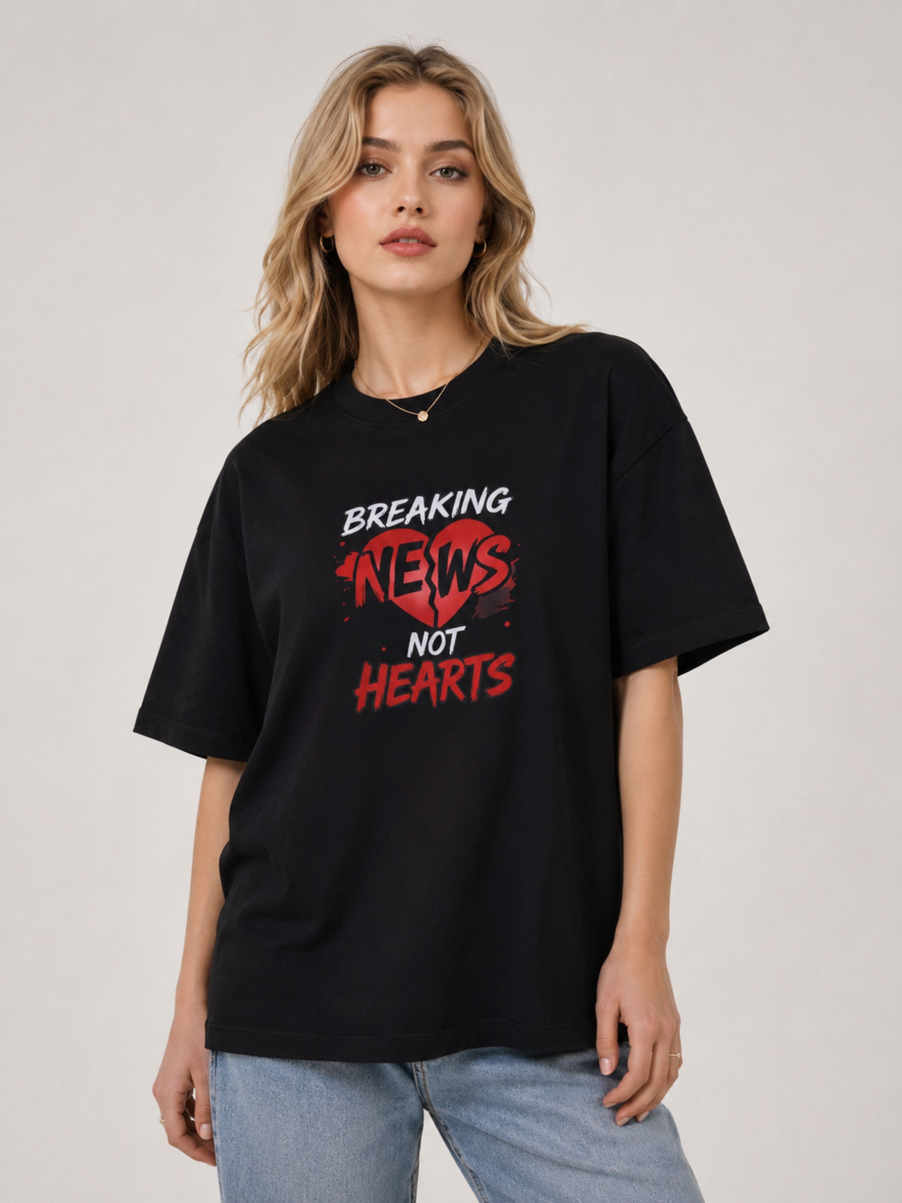 Oversized fit black Journalists T-Shirt For Women with Breaking News Not Hearts graphic