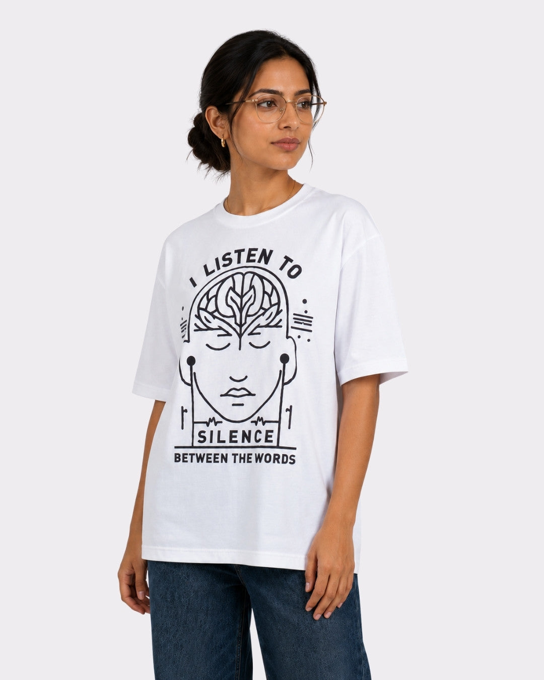 Psychiatrist Oversized T-shirt For Women white with brain graphic and I listen to silence print